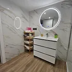 En El Centro - Plaza De Amboage - Wifi Apartment *