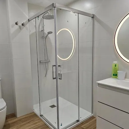 Apartment En El Centro - Plaza De Amboage - Wifi *