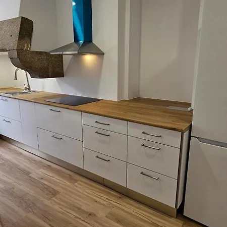 Apartment En El Centro - Plaza De Amboage - Wifi *